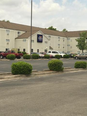 Intown Suites Extended Stay Huntsville Al - Nasa Exteriör bild